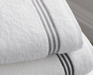 Шесть действенных способов, как вернуть белоснежный цвет полотенцам
