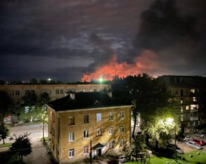 У Пскові атаковано аеродром: пролунали вибухи, пошкоджені літаки
