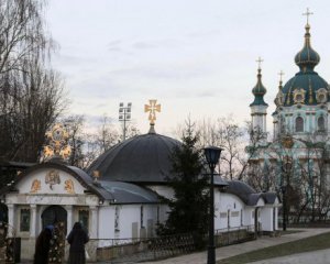 &quot;Храм-кіоск&quot; московських попів біля Десятинної церкви знесуть