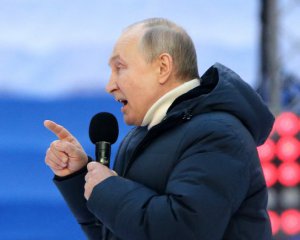 После падения рубля Путин заявил о &quot;росте&quot; российской экономики