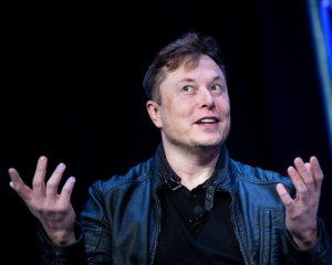 Маск хоче зробити Twitter платним