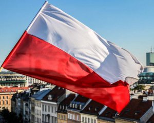 Польща з наступного року припиняє підтримку українських біженців