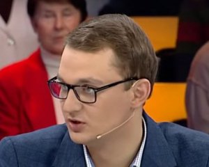 Комітет після Шуфрича тимчасово очолив &quot;слуга&quot;, який писав заяву на волонтерку