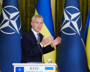 Столтенберга в Киеве спросили о падении российских дронов в странах НАТО