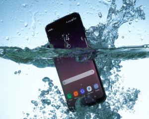 Без занурення у воду: як швидко та безпечно перевірити вологостійкість смартфона