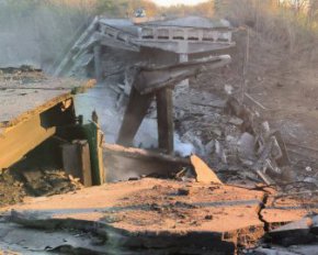 На Донбассе взорвали мост, это поможет ВСУ