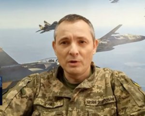 &quot;Это хорошо для нас&quot;: в Воздушных силах прокомментировали удары по аэродромам Луганска и Бердянска