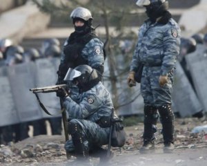 Суд огласил приговоры пяти бывшим "беркутовцам" по делу о расстрелах людей на Майдане