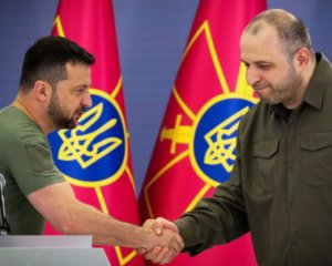 Зеленський поговорив із міністром оборони Умєровим. Буде менше бюрократії