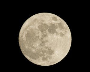 Ученым удалось определить возраст Луны