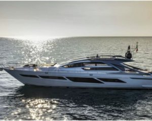 Медведчук в Росії обзавівся новою яхтою, яку називають "винищувачем"