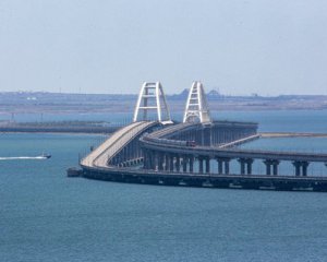 Окупанти перекрили Кримський міст й оголосили тривогу