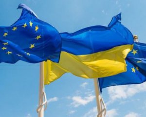 Єврокомісія буде пропонувати переговори з Україною і Молдовою щодо вступу до ЄС - Reuters