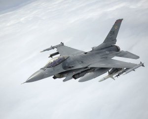 В Румынии создают учебные центры для подготовки украинских пилотов на F-16