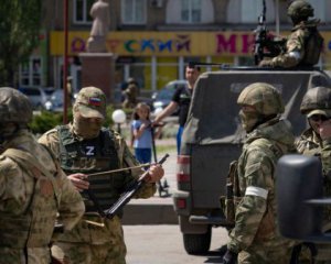 Оккупанты усиленно ищут партизан и проверяют телефоны у украинцев - ЦНС