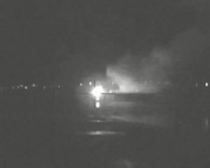 Украинская разведка показала видео поражения российских десантных кораблей