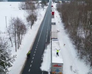 Из-за блокады польских дальнобойщиков задерживается важная волонтерская помощь для Украины