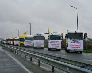 Залізниця привезла в Польщу перші вантажівки, яких не пустили внаслідок блокування кордону
