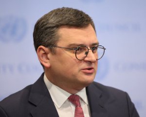 Набагато скромніше, ніж у Арахамії: декларацію показав Кулеба