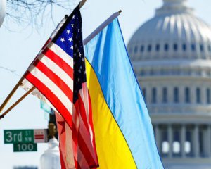 &quot;Навіть у разі домовленості&quot;: у Сенаті пояснили, чому США не зможуть ухвалити допомогу Україні до Різдва