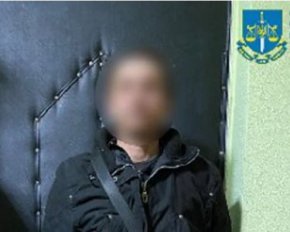 На Сумщині 13-річна школярка народила від власного батька