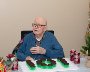 "Не дозволяє моху рости під собою": 101-річний американський військовий озвучив свій секрет довголіття