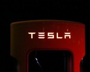Tesla втратила першість на ринку електрокарів