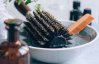 Три золоті правила, як треба чистити гребінець від волосся та бруду