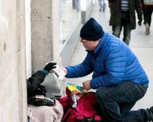 Чому сьогодні важливо допомогти бездомним та жебракам: головні заборони та прикмети дня