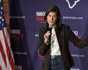 Головній суперниці Трампа на виборах почали погрожувати