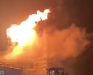 В России загорелся еще один нефтеперерабатывающий завод