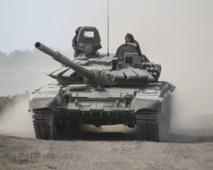 Росіяни не можуть робити багато нових танків, але активно ремонтують старі - ISW