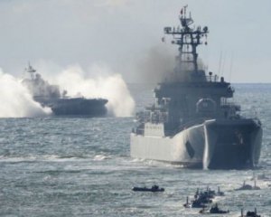 Росія хоче забрати свої кораблі з Криму - Гуменюк