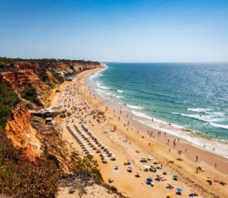 Потрясающие скалы, золотые пески и голубые воды: 10 лучших пляжей мира
