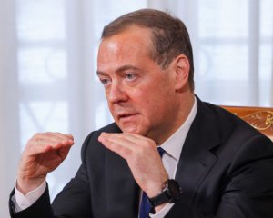 Медведєв пофантазував про Київ та Одесу. У ЄС порадили йому звернутись до лікаря