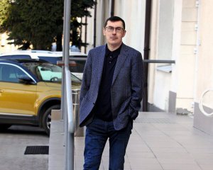 Зеленський має вийти і сказати: &quot;Нам потрібна мобілізація в 30 тисяч осіб на місяць&quot;  -  Луценко