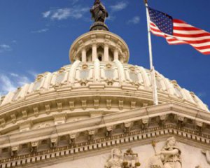 Сенат США избежал шатдауна и одобрил временное финансирование правительства