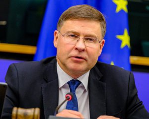 Неизвестно, как можно выполнить требования польских фермеров - еврочиновник