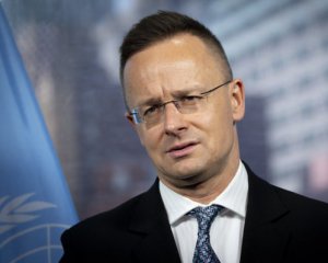 Венгрия готова открыто сотрудничать с Россией - Сийярто
