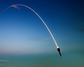 Массированная ракетная атака: сообщают о прилетах в нескольких областях