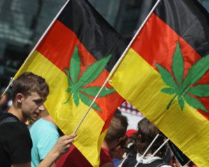 В Германии легализовали употребление, хранение и выращивание марихуаны