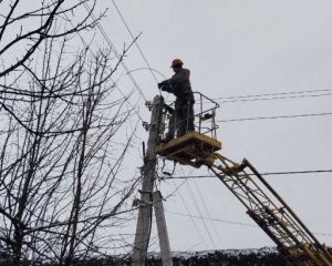 В Украине возобновляется электроснабжение после утренних обстрелов: в Минэнерго сообщили подробности