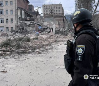 Баллистический удар по Киеву: показали разрушительные последствия
