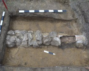 Знайшли давній глиняний водогін