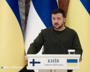 "Постійно щось засуджують": Зеленський відповів на реакцію Заходу на удари по НПЗ Росії