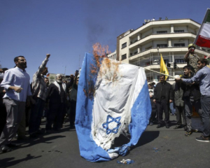Байден пообещал защитить Израиль. Иран призвал США не вмешиваться