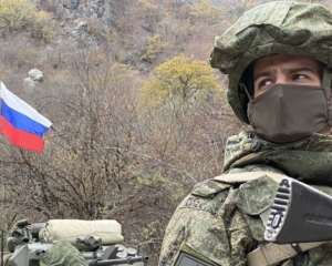 Російський &quot;миротворчий&quot; контингент почав виводити війська з Карабаху