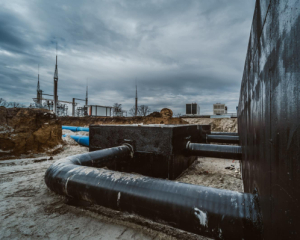 Відновлення водогону на батьківщині Зеленського - не в пріоритеті Мінфіну: борг перед підрядником становить 3,5 млрд грн