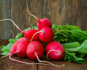 10 причин, чому треба їсти червону редиску