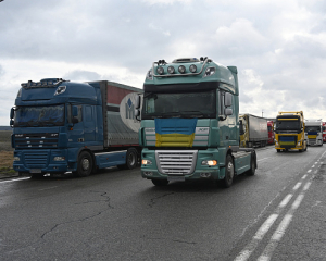 Поляки блокують один з пунктів пропуску - у ДПСУ розповіли про ситуацію на кордоні